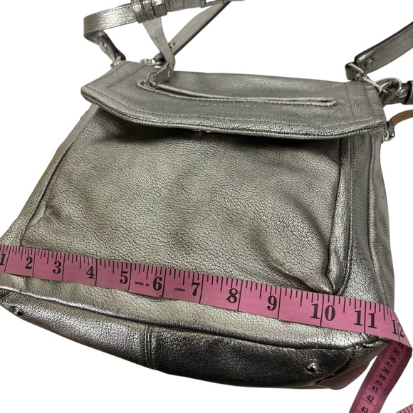 AIMEE KESTENBERG 5th avenue pewter leather crossbody bag purse - Picture 6 of 7